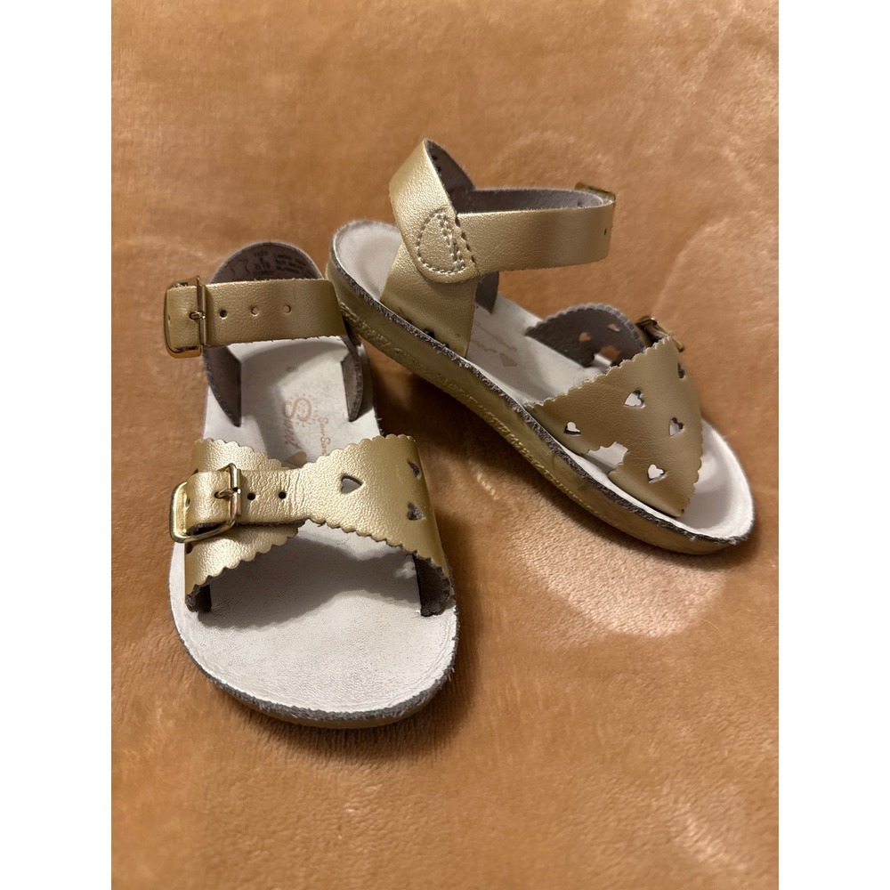 Salt Water Sun-San Sweetheart Gold Leather Scalloped Heart Sandals Toddler 8
